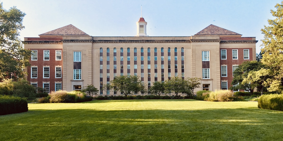 Le système LMD dans les universités ivoiriennes : bilan et perspectives